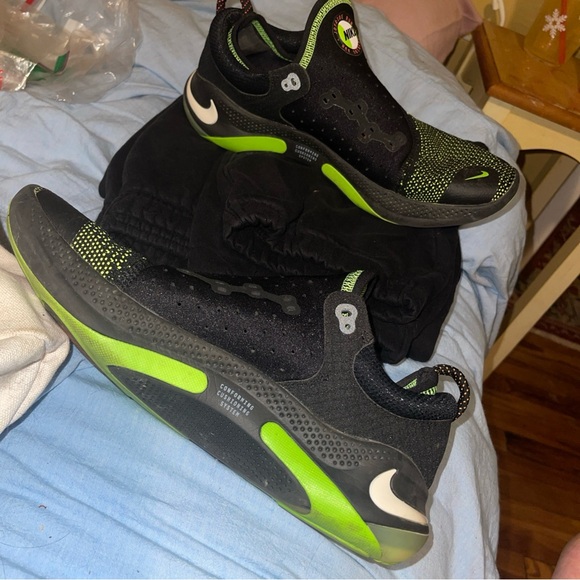 Nike Black and Neon Green Men's Sneakers Joyknit Run 11 m - Picture 1 of 9